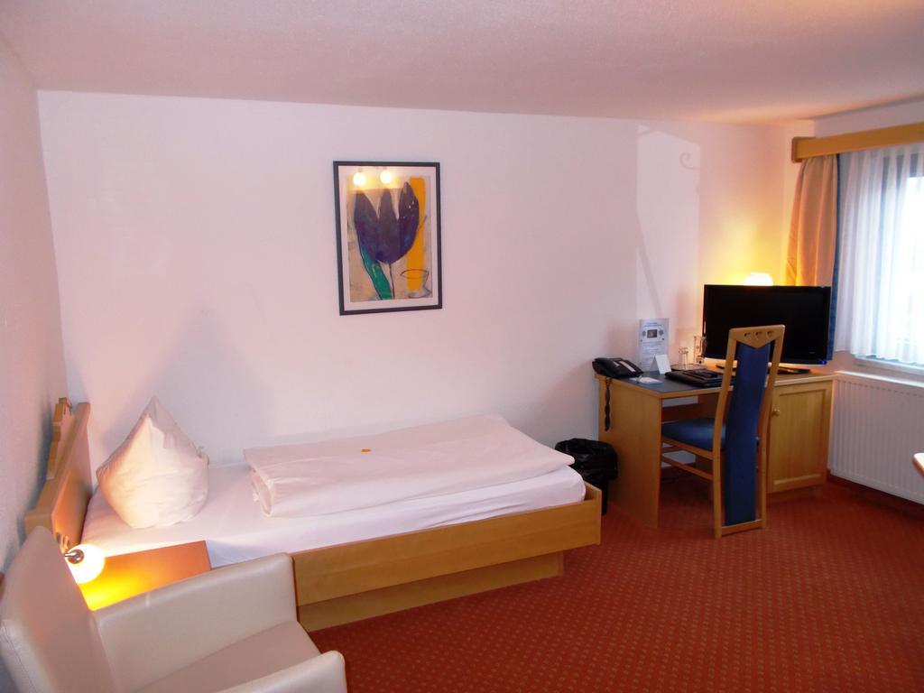 Monteurzimmer Thalfried Ruhla Bilik gambar
