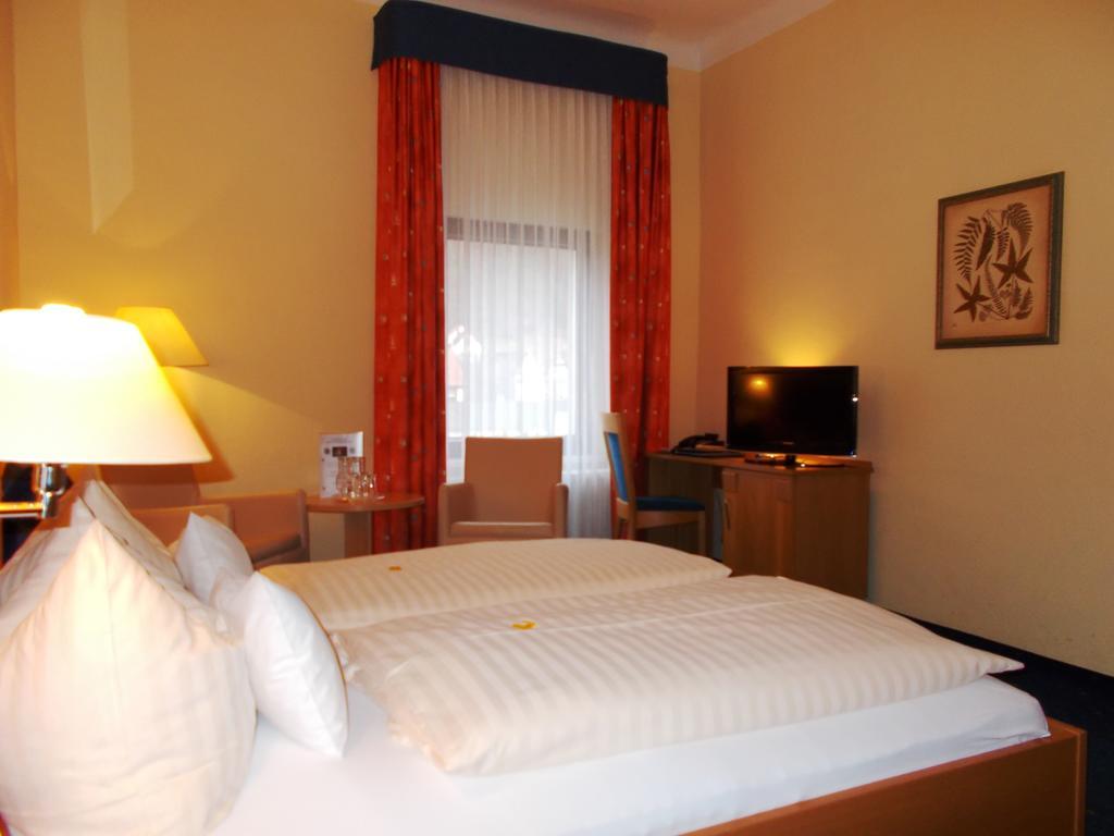 Monteurzimmer Thalfried Ruhla Bilik gambar